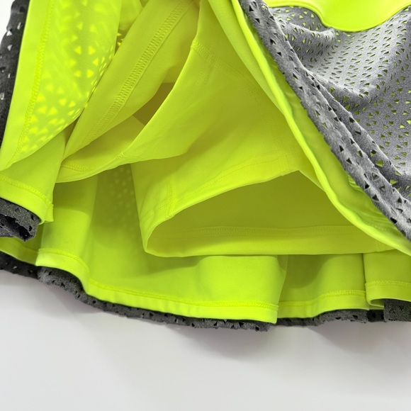 Slazenger Neon Yellow Gray Golf Set‎ Women’s Size Medium Sleeveless Polo Skort - Picture 10 of 14